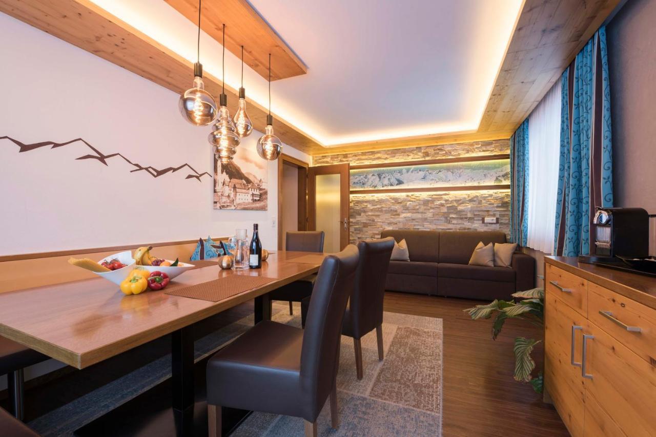 Hotel Garni Mirabell Ischgl Esterno foto