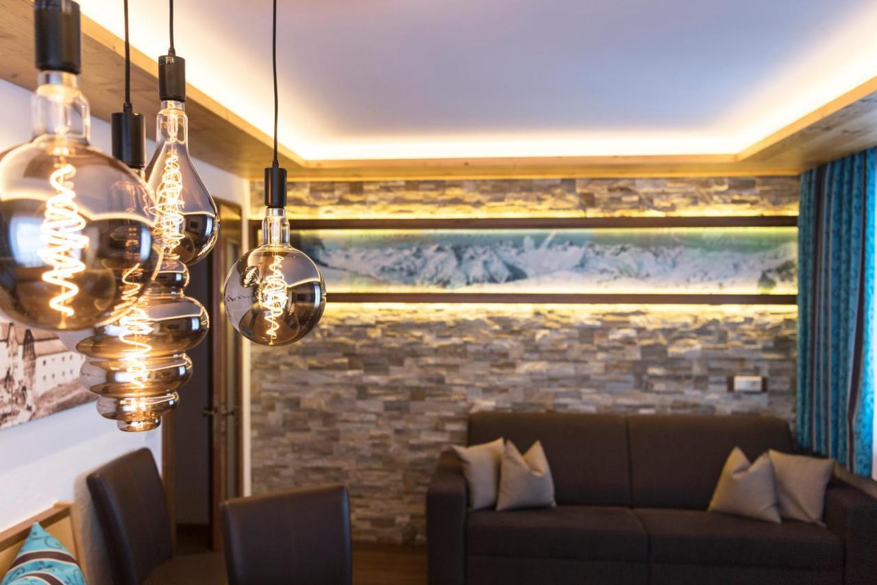 Hotel Garni Mirabell Ischgl Esterno foto
