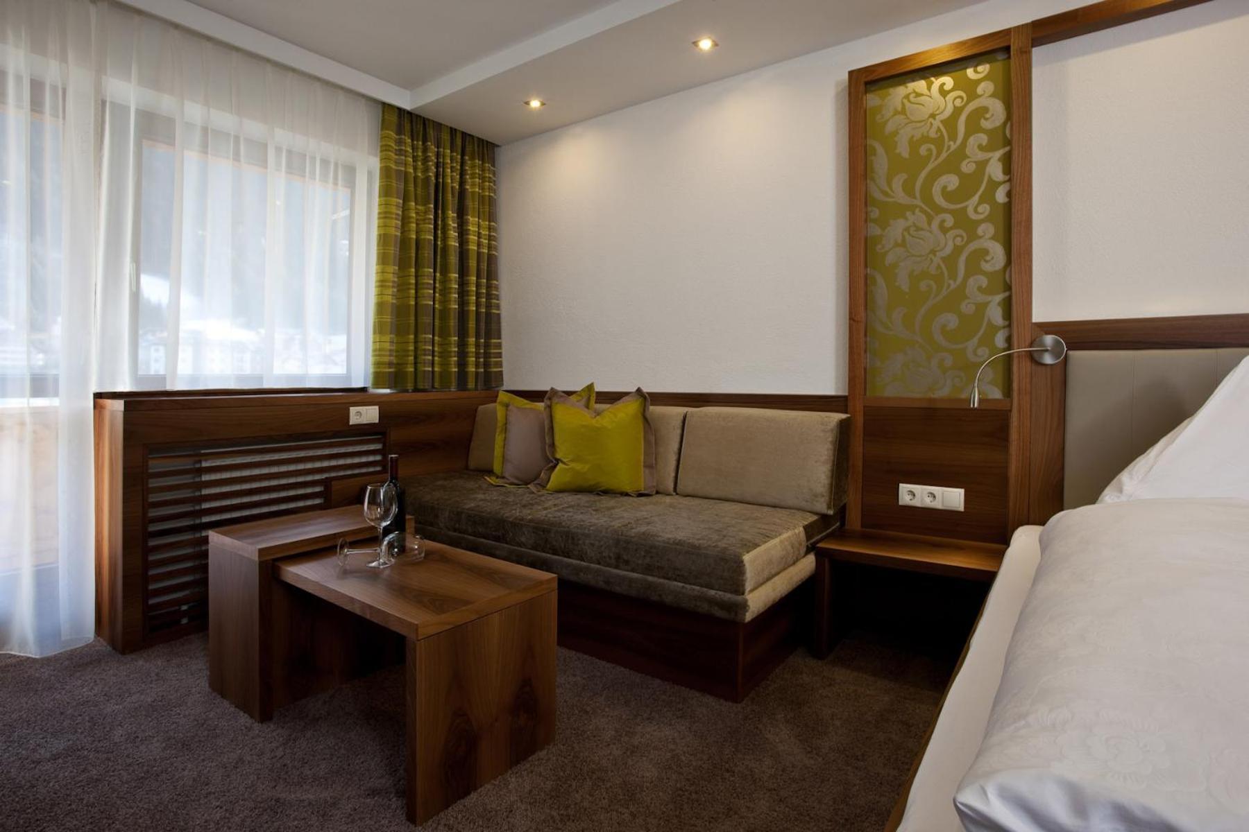 Hotel Garni Mirabell Ischgl Esterno foto