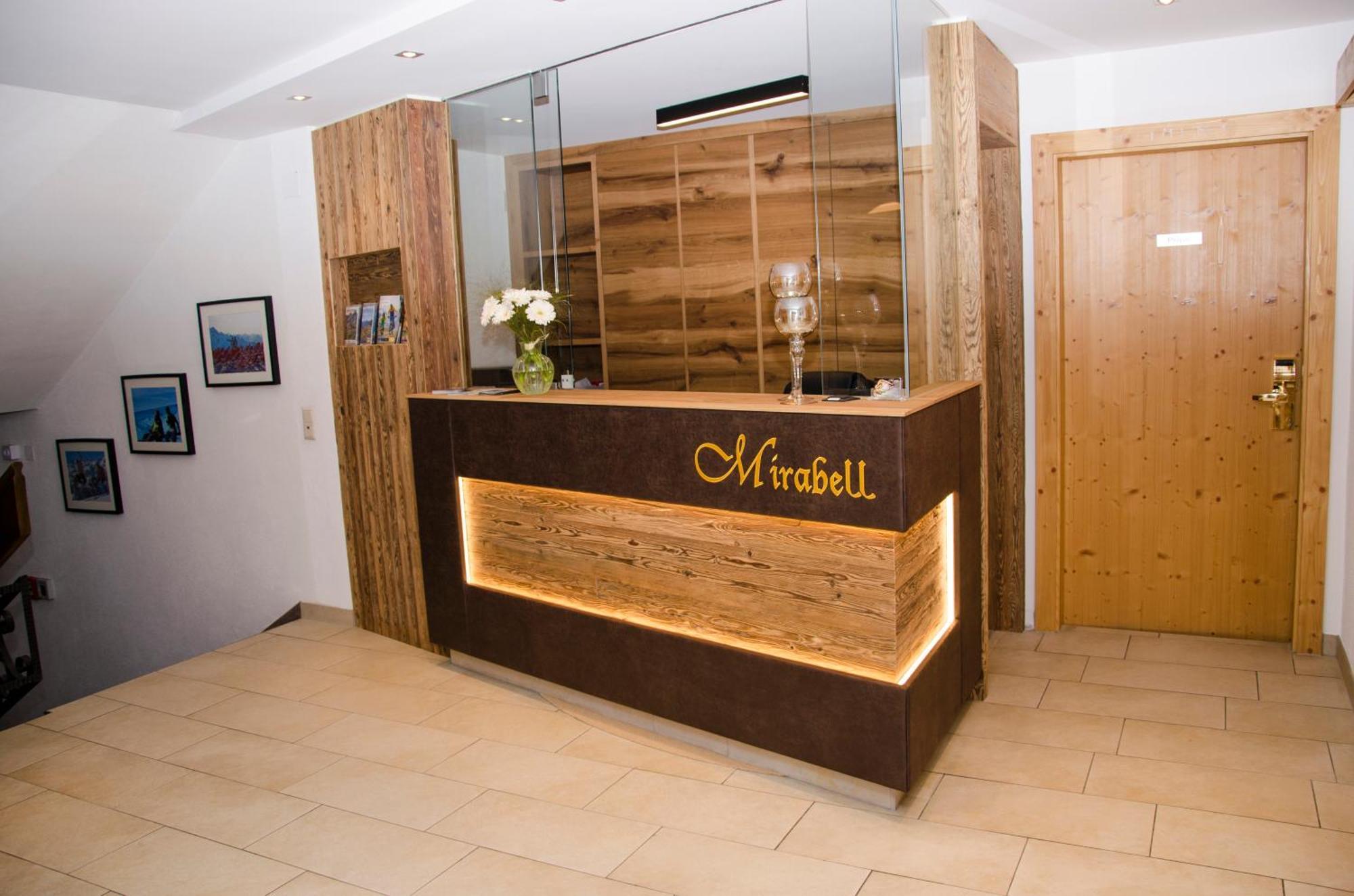 Hotel Garni Mirabell Ischgl Esterno foto