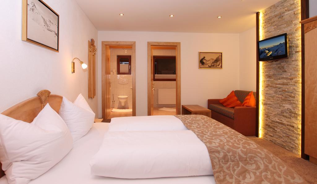 Hotel Garni Mirabell Ischgl Esterno foto