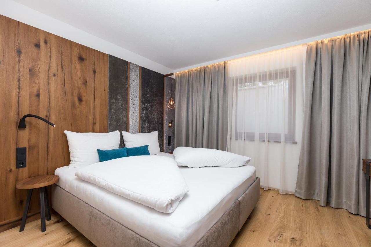Hotel Garni Mirabell Ischgl Esterno foto